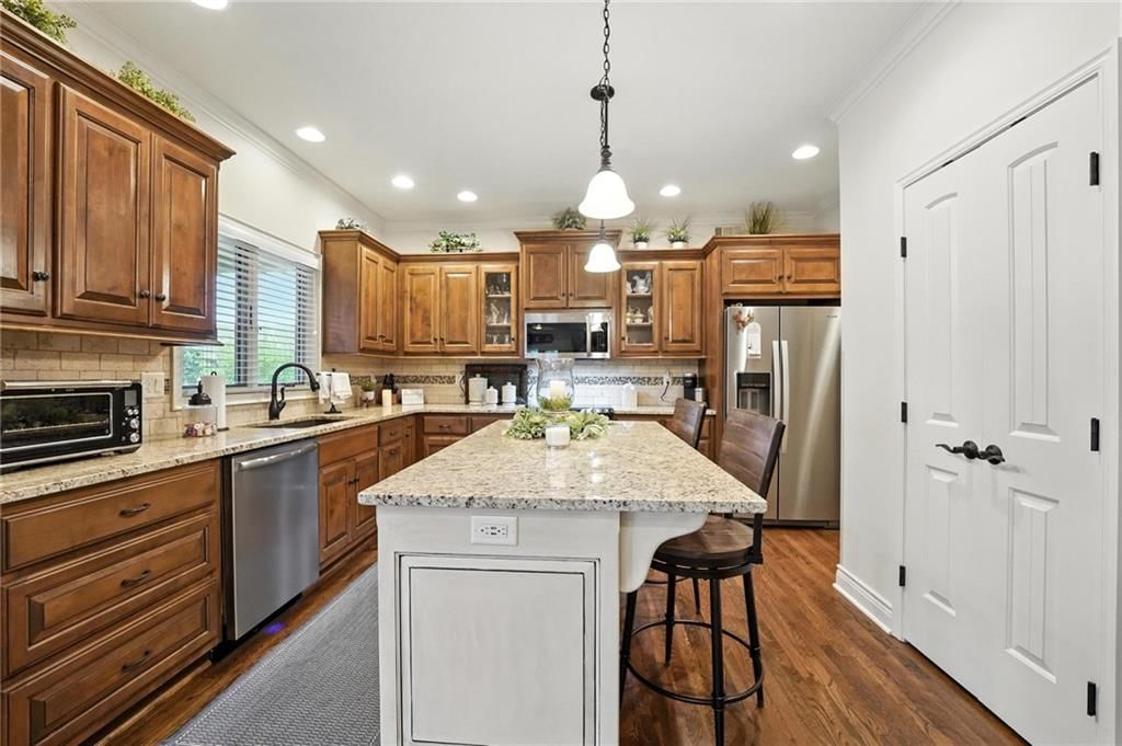 11528 S Waterford Drive — photo 8