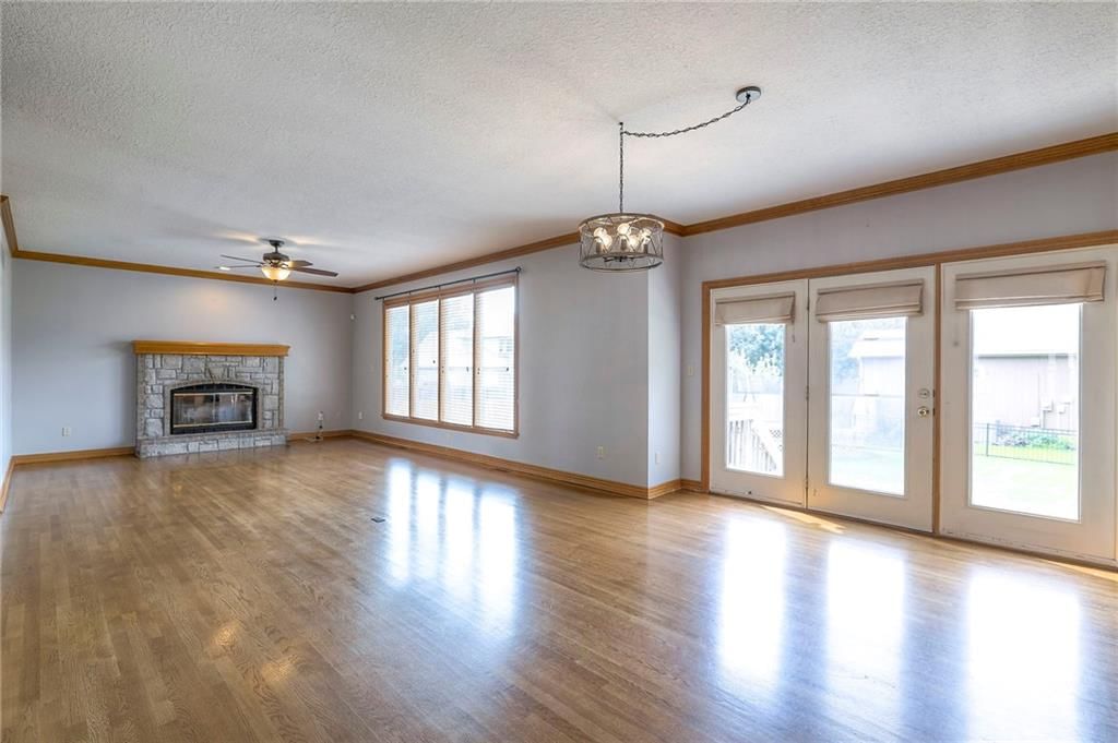 3769 SW BOULDER Drive — photo 4