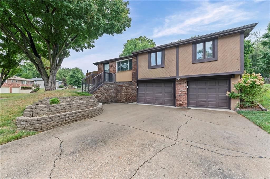 6955 N Liberty Street — photo 2