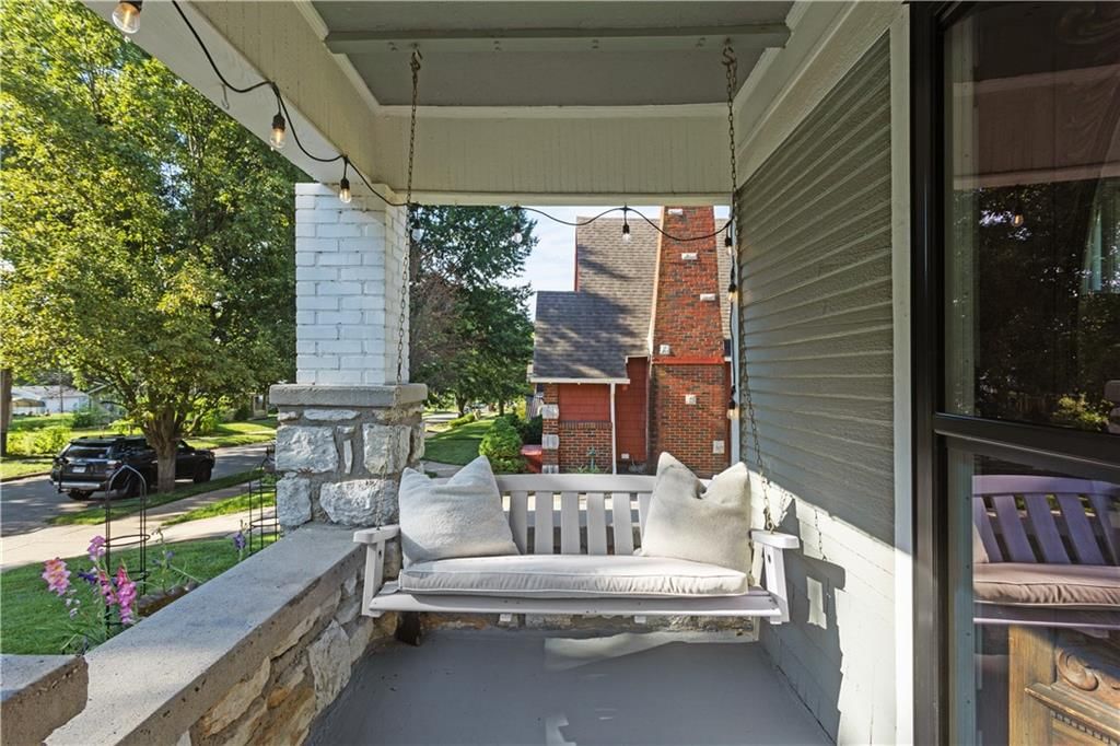 6000 Cherry Street — photo 2