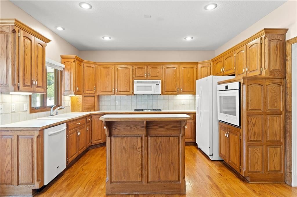 4505 NW Bittersweet Lane — photo 17