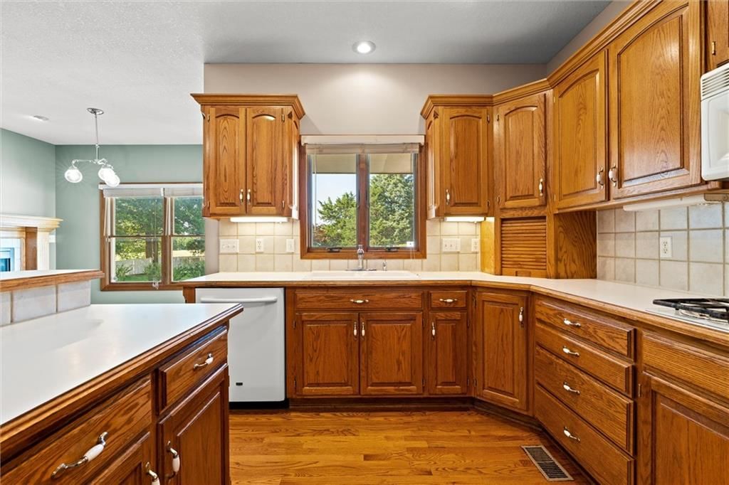 4505 NW Bittersweet Lane — photo 18