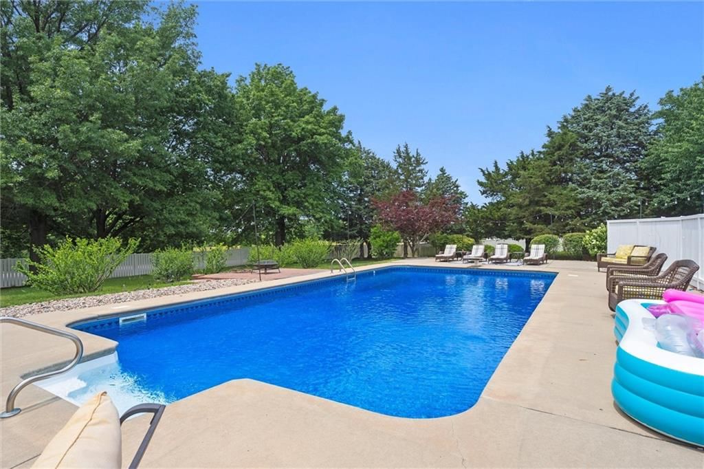 4505 NW Bittersweet Lane — photo 5