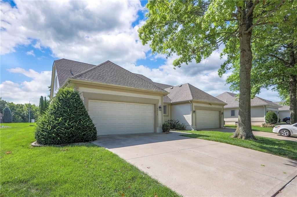 8817 Larson Avenue — photo 3