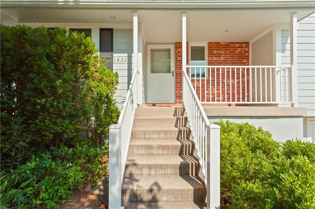1632 NE Westwind Drive — photo 3