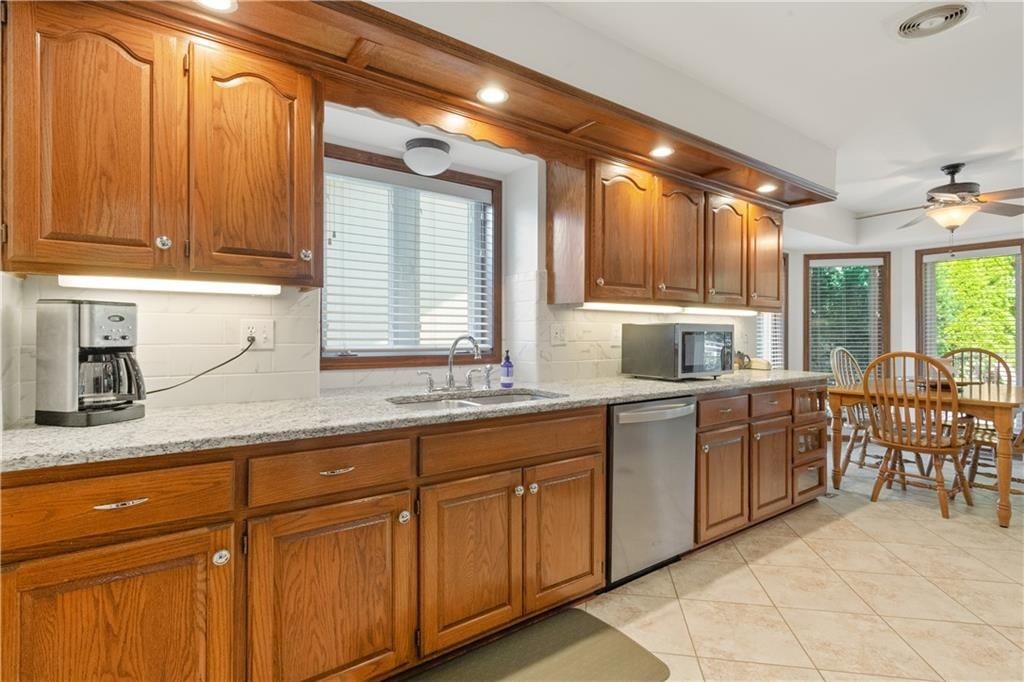 1632 NE Westwind Drive — photo 21