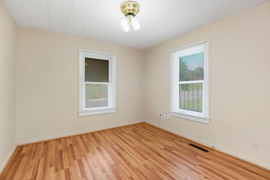 2527 N 18th Street — photo 14
