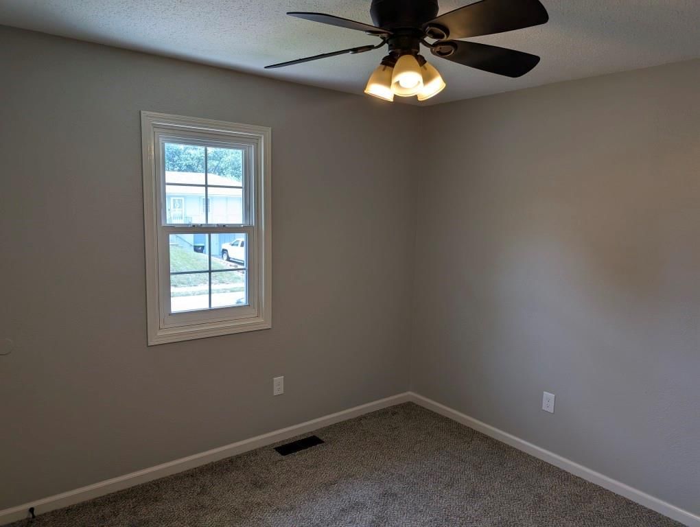 2205 S Owing Street — photo 12