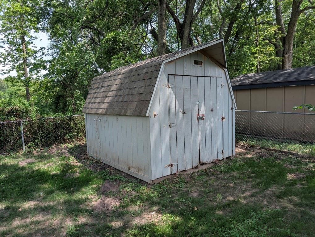 2205 S Owing Street — photo 5