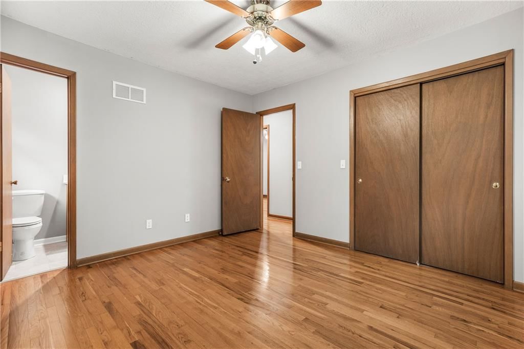 9707 W 92nd Terrace — photo 19