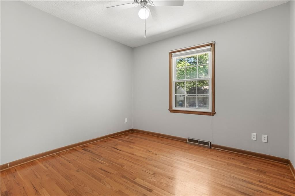 9707 W 92nd Terrace — photo 22
