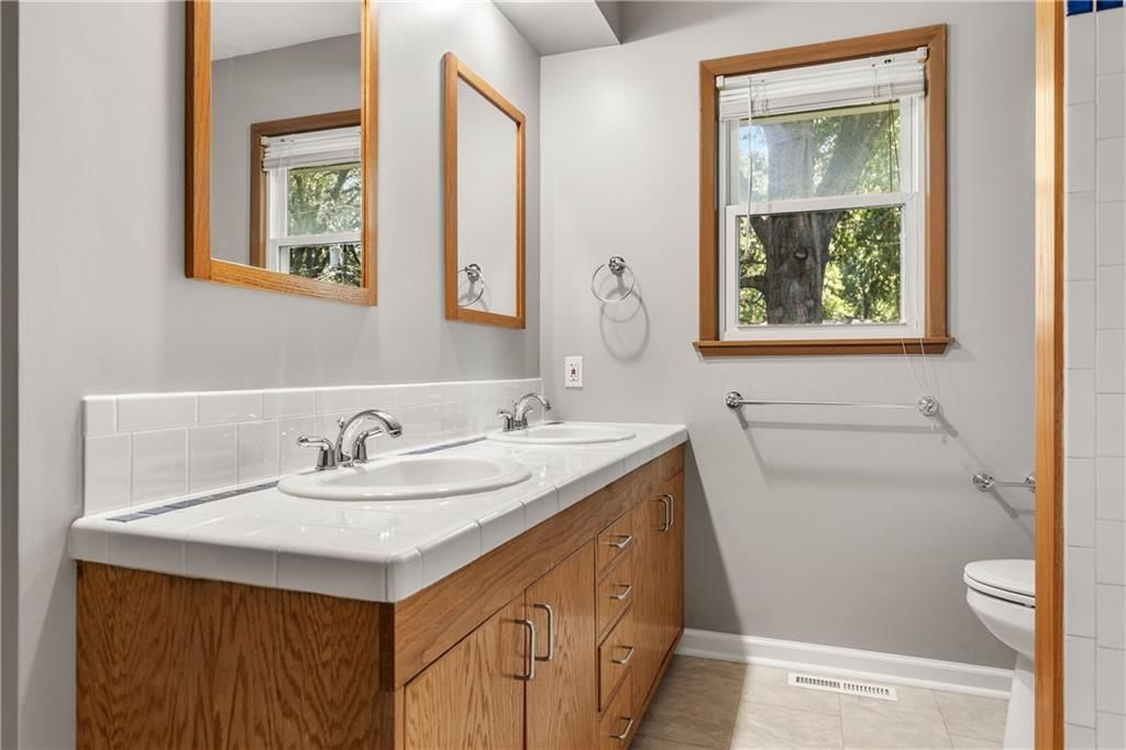 9707 W 92nd Terrace — photo 23