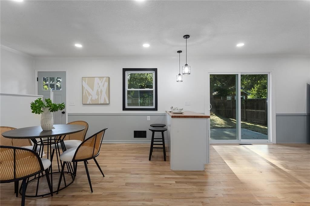 7916 Madison Street — photo 11