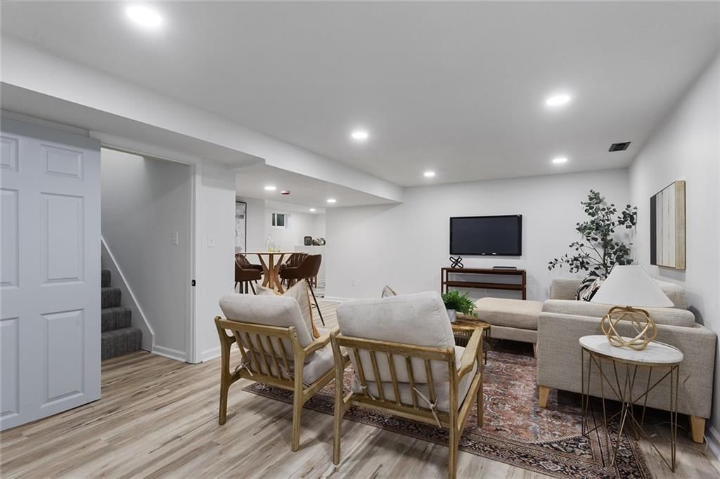 7916 Madison Street — photo 27