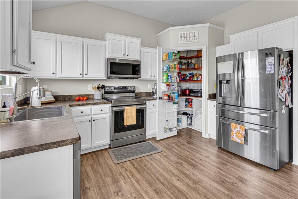 610 N poplar Street — photo 8