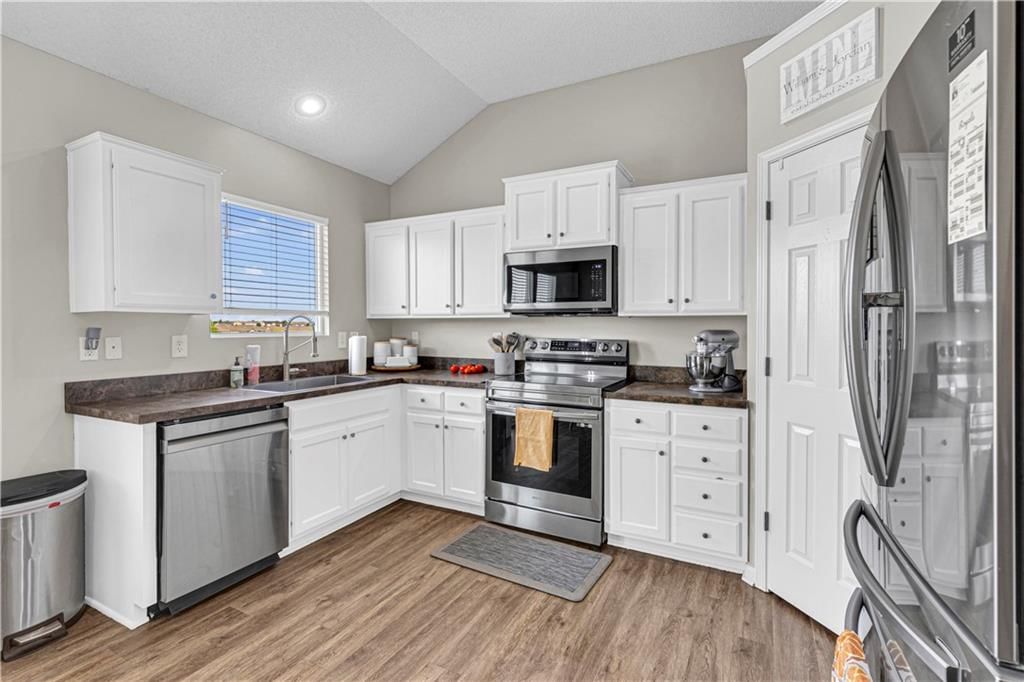 610 N poplar Street — photo 9