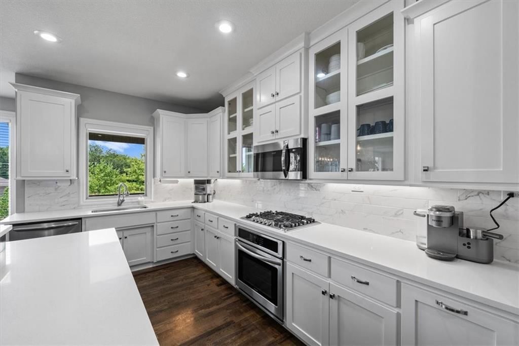 16312 Perry Street — photo 15