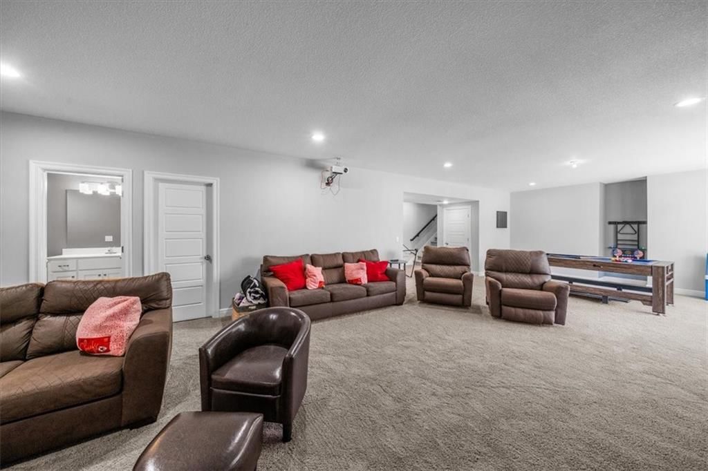 16312 Perry Street — photo 43