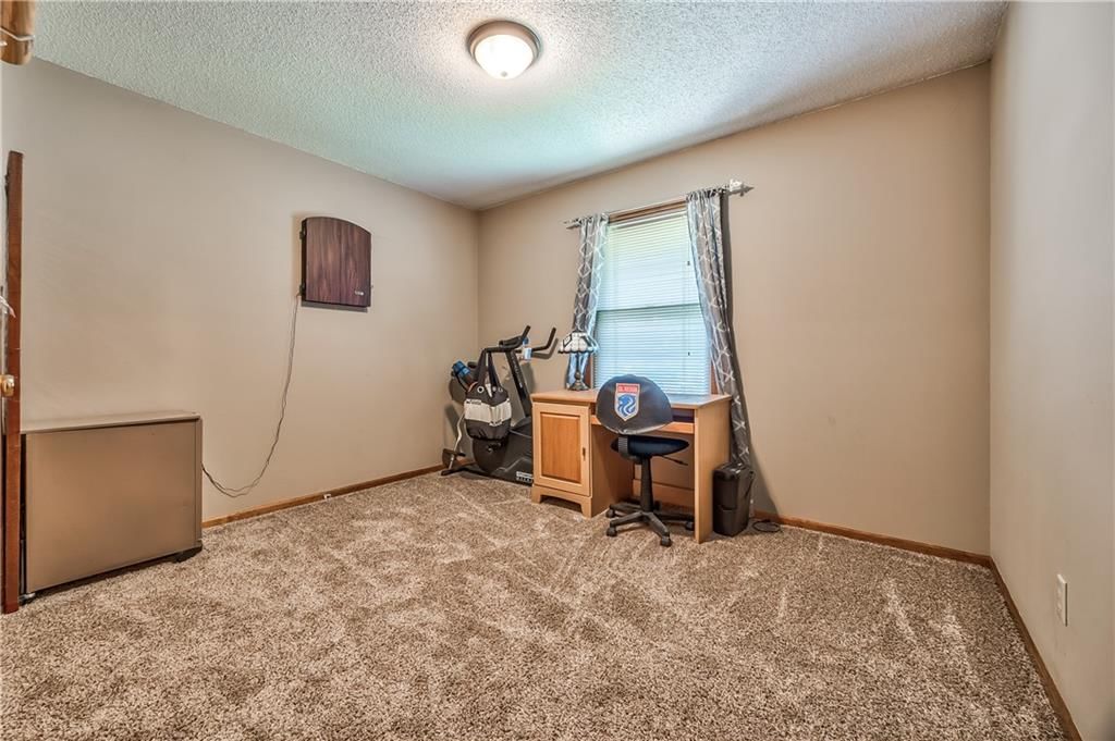 6506 Yorkshire Court — photo 11