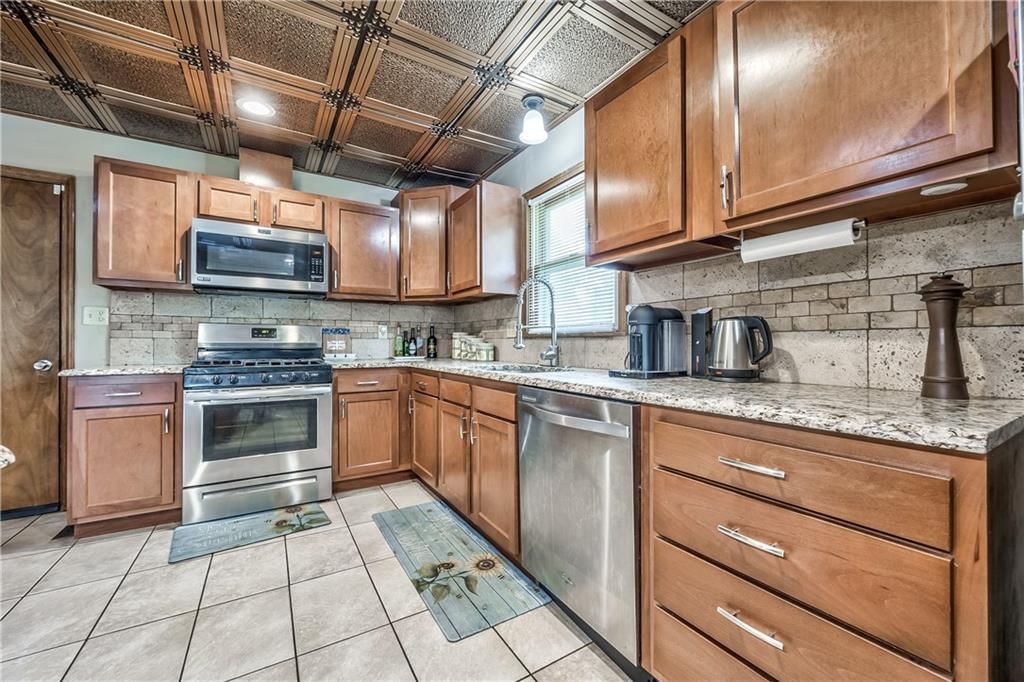 6506 Yorkshire Court — photo 6