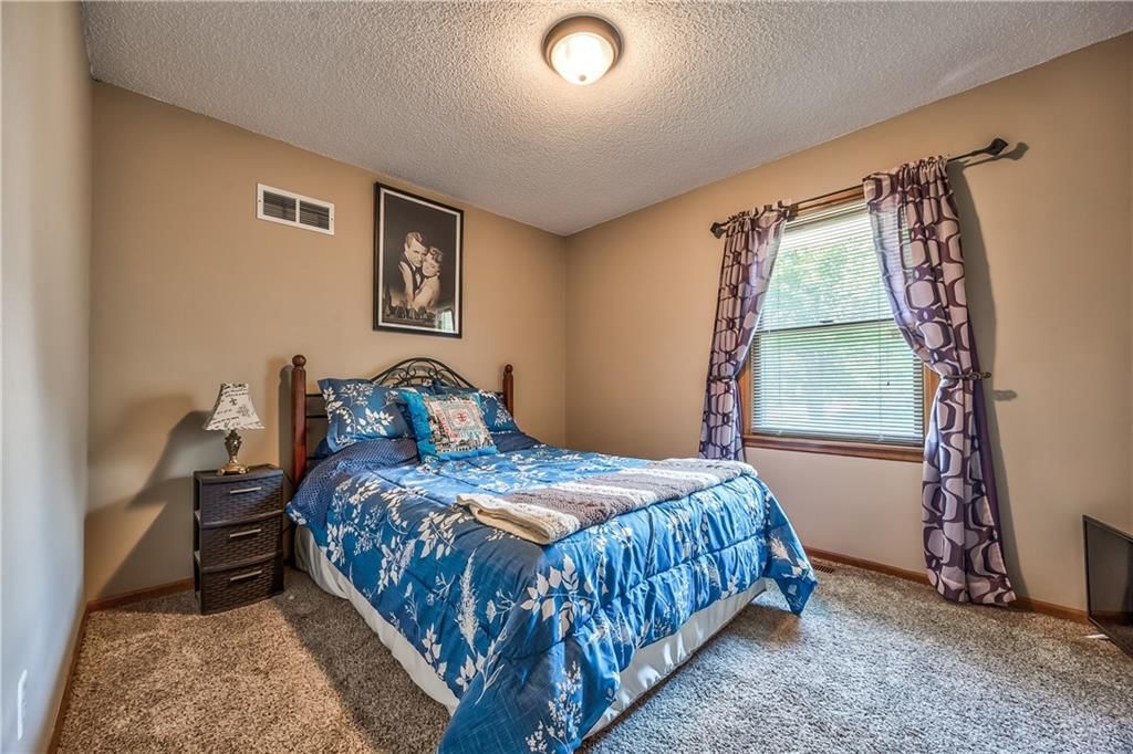 6506 Yorkshire Court — photo 10