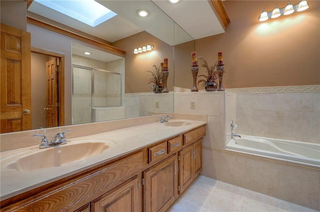 11018 W 126th Terrace — photo 37