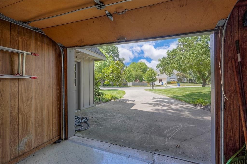 11018 W 126th Terrace — photo 45