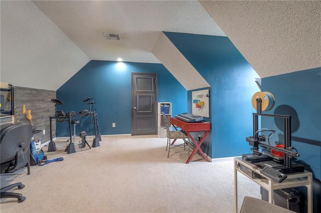 417 N Hickory Street — photo 20