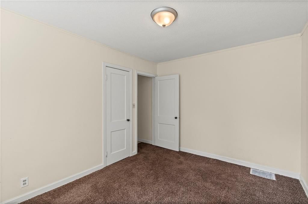 218 S Orchard Street — photo 20