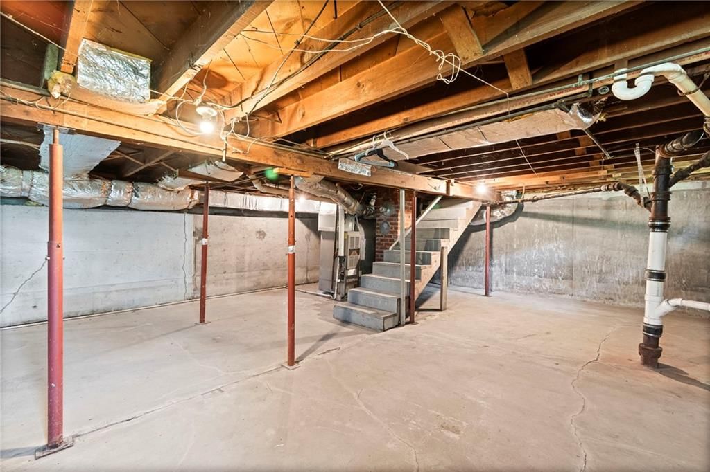 218 S Orchard Street — photo 22