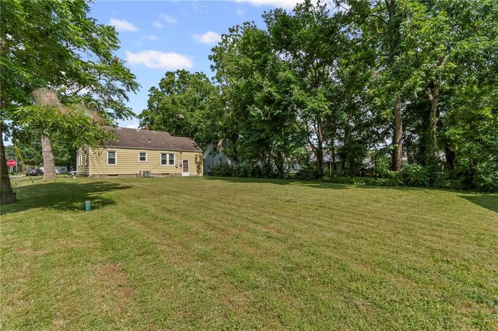 218 S Orchard Street — photo 26