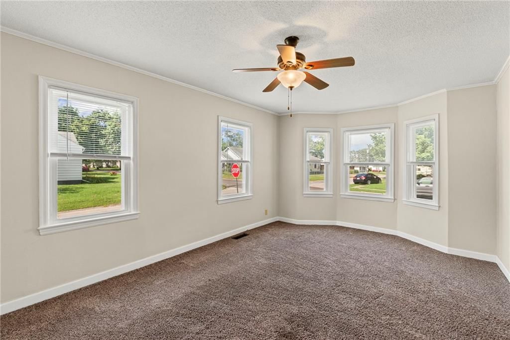 218 S Orchard Street — photo 10