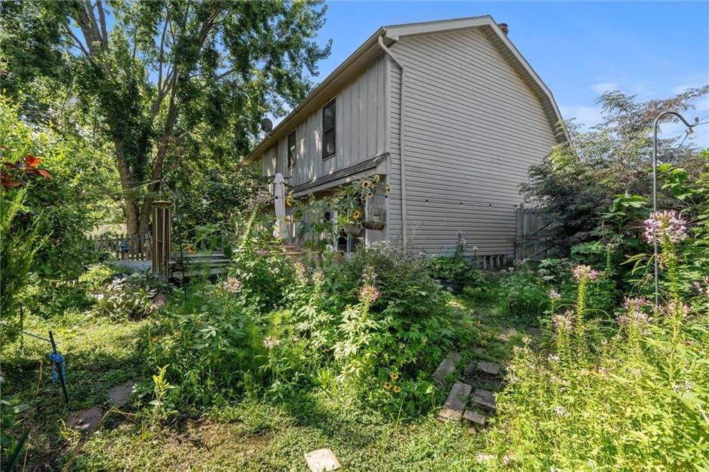 1616 E Elm Terrace — photo 34