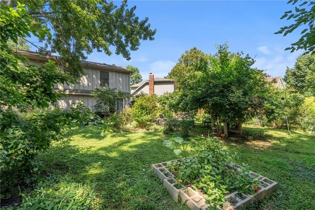 1616 E Elm Terrace — photo 38