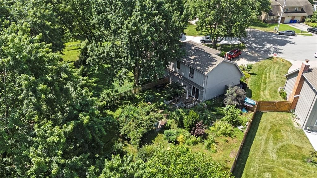 1616 E Elm Terrace — photo 42