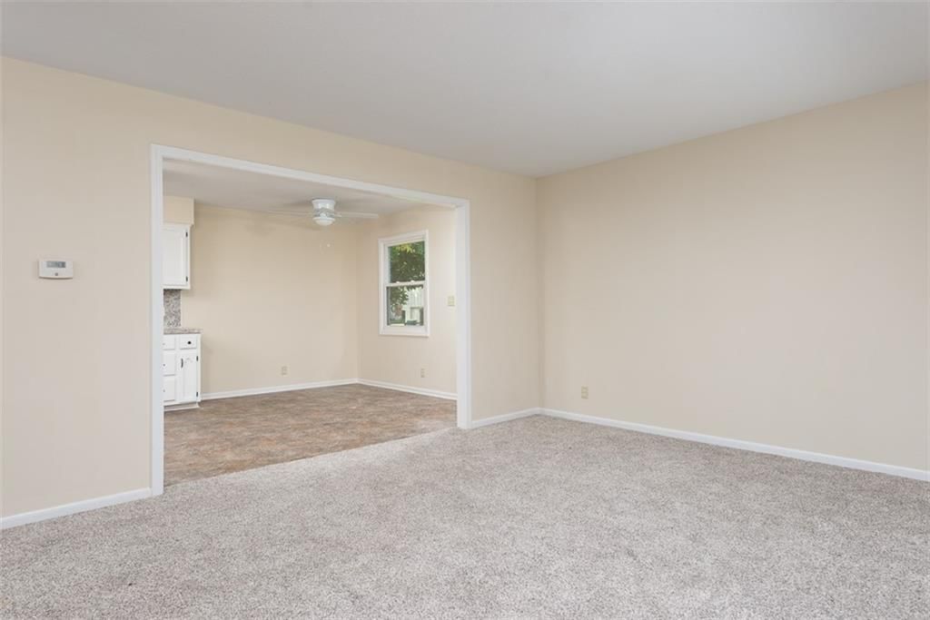 303 E 11th Street — photo 2