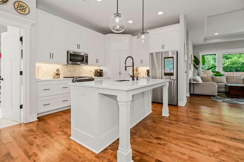 1034 SW Cheshire Drive — photo 11