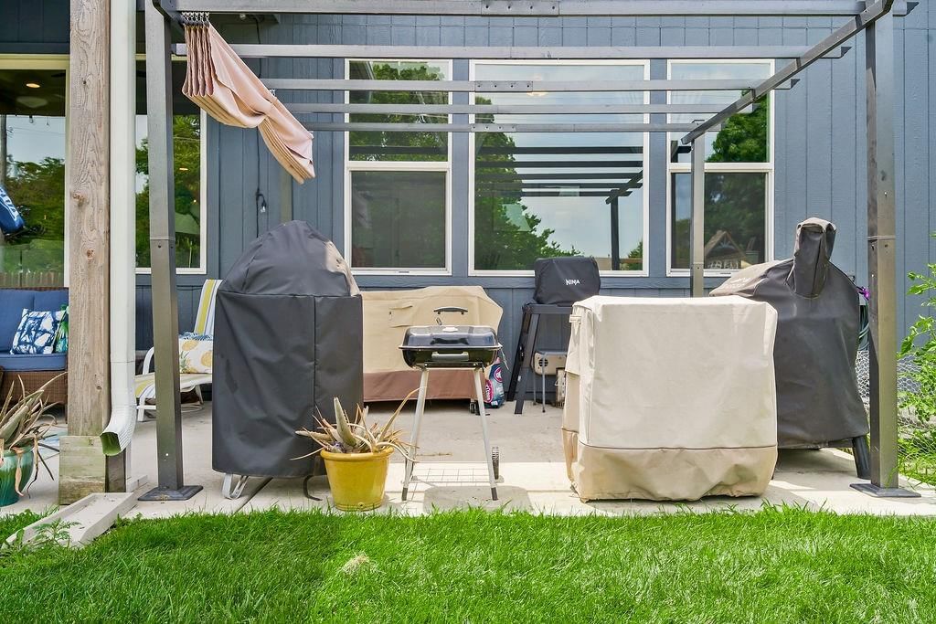 1034 SW Cheshire Drive — photo 30