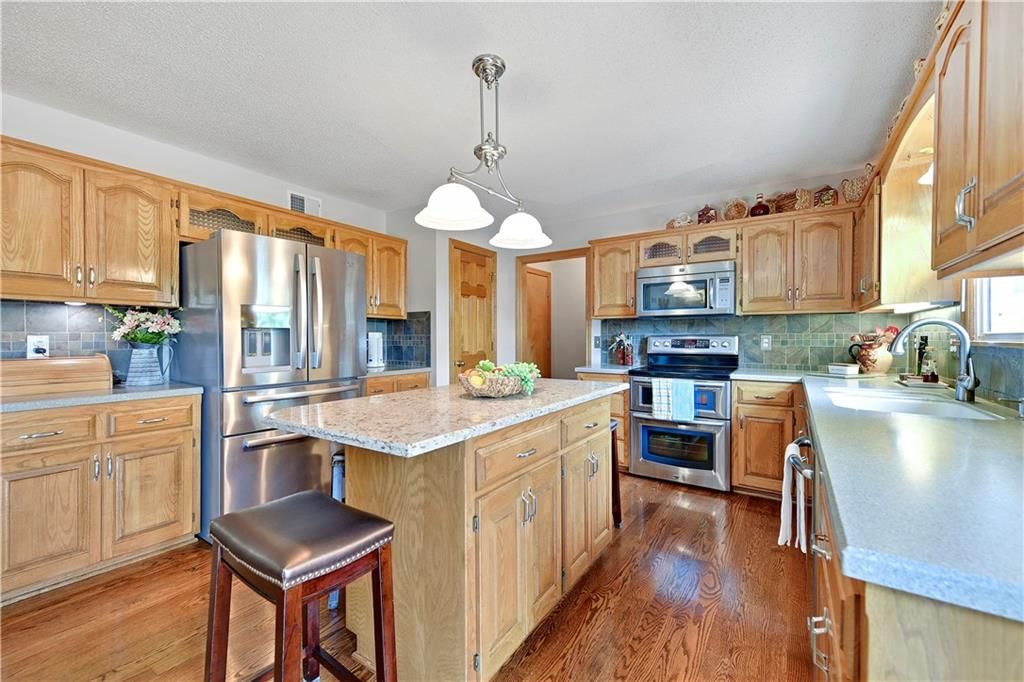 17640 W 113th Street — photo 14