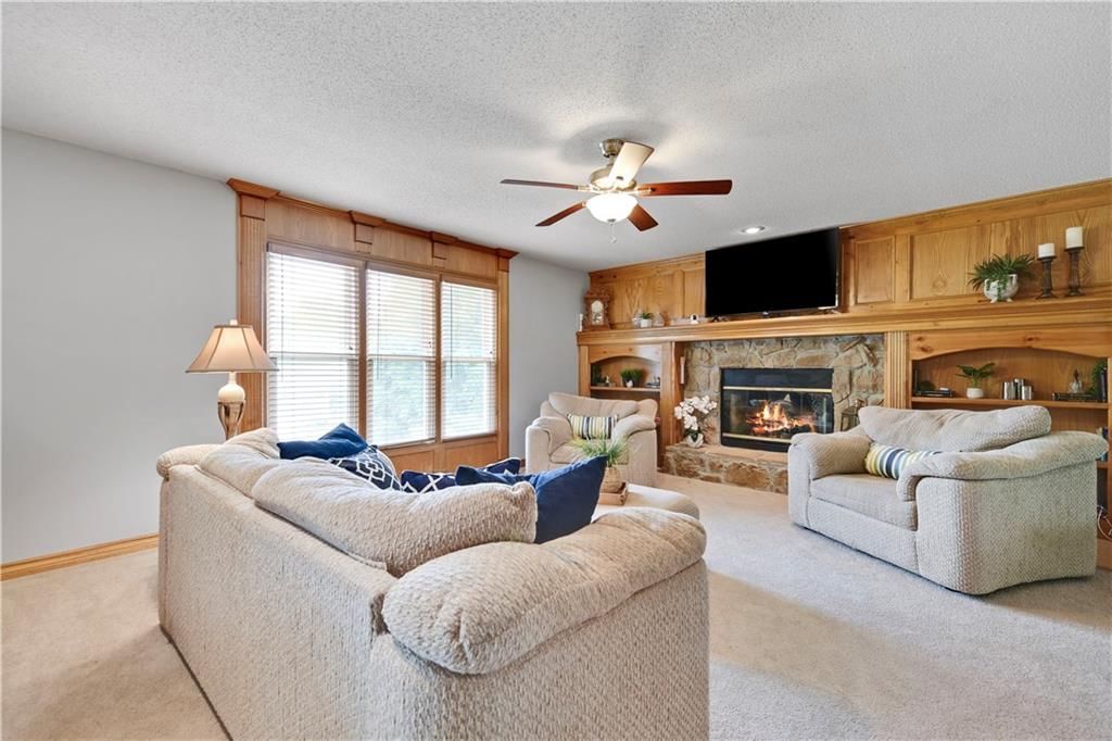 17640 W 113th Street — photo 8