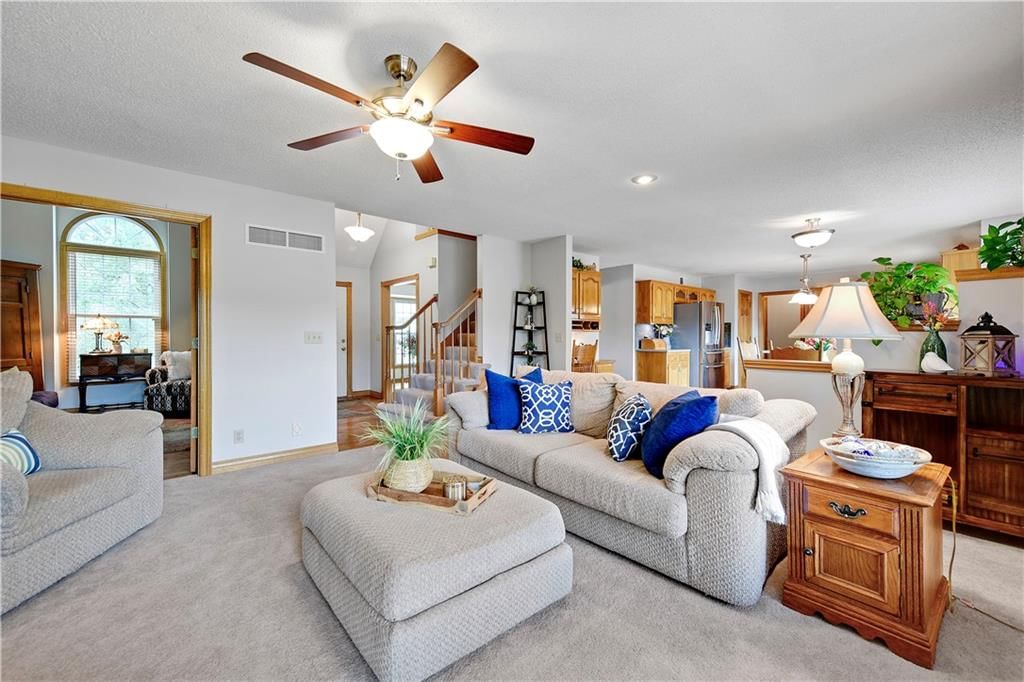 17640 W 113th Street — photo 10