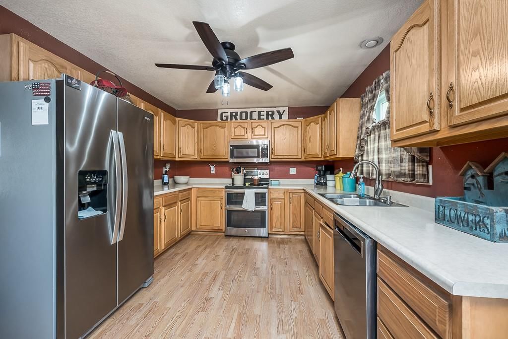 307 N Cypress Street — photo 6