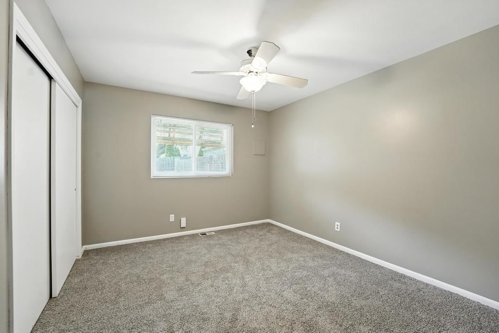 5622 N Strathbury Avenue — photo 11