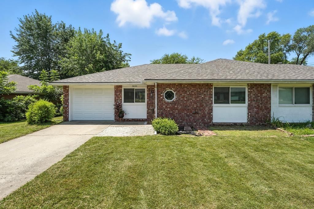 5622 N Strathbury Avenue — photo 23