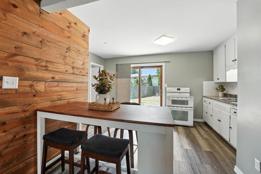 5622 N Strathbury Avenue — photo 4