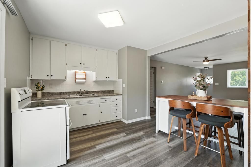 5622 N Strathbury Avenue — photo 5