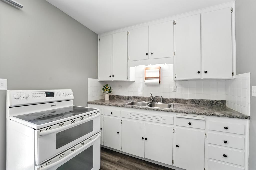 5622 N Strathbury Avenue — photo 7
