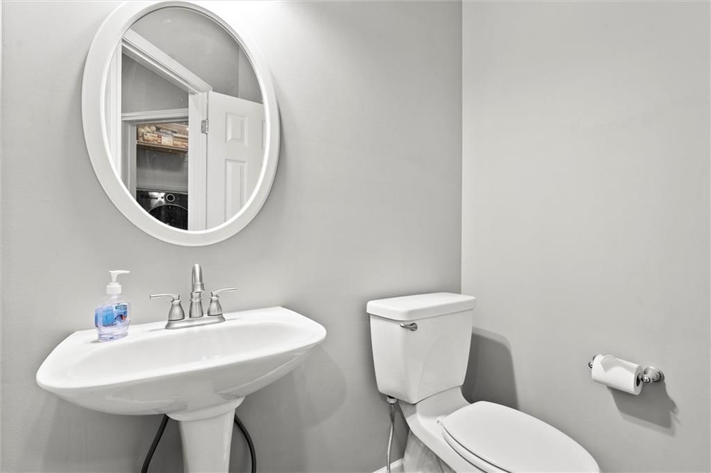 6333 Lakecrest Drive — photo 17