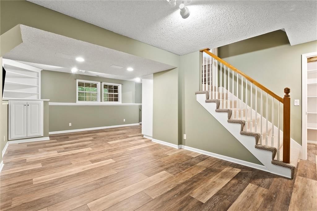 6333 Lakecrest Drive — photo 29