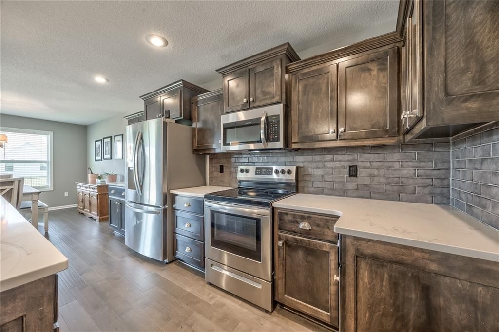 4246 Lakeview Terrace — photo 15